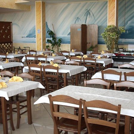 Il Bivio Hotel كارماجنولا المظهر الخارجي الصورة