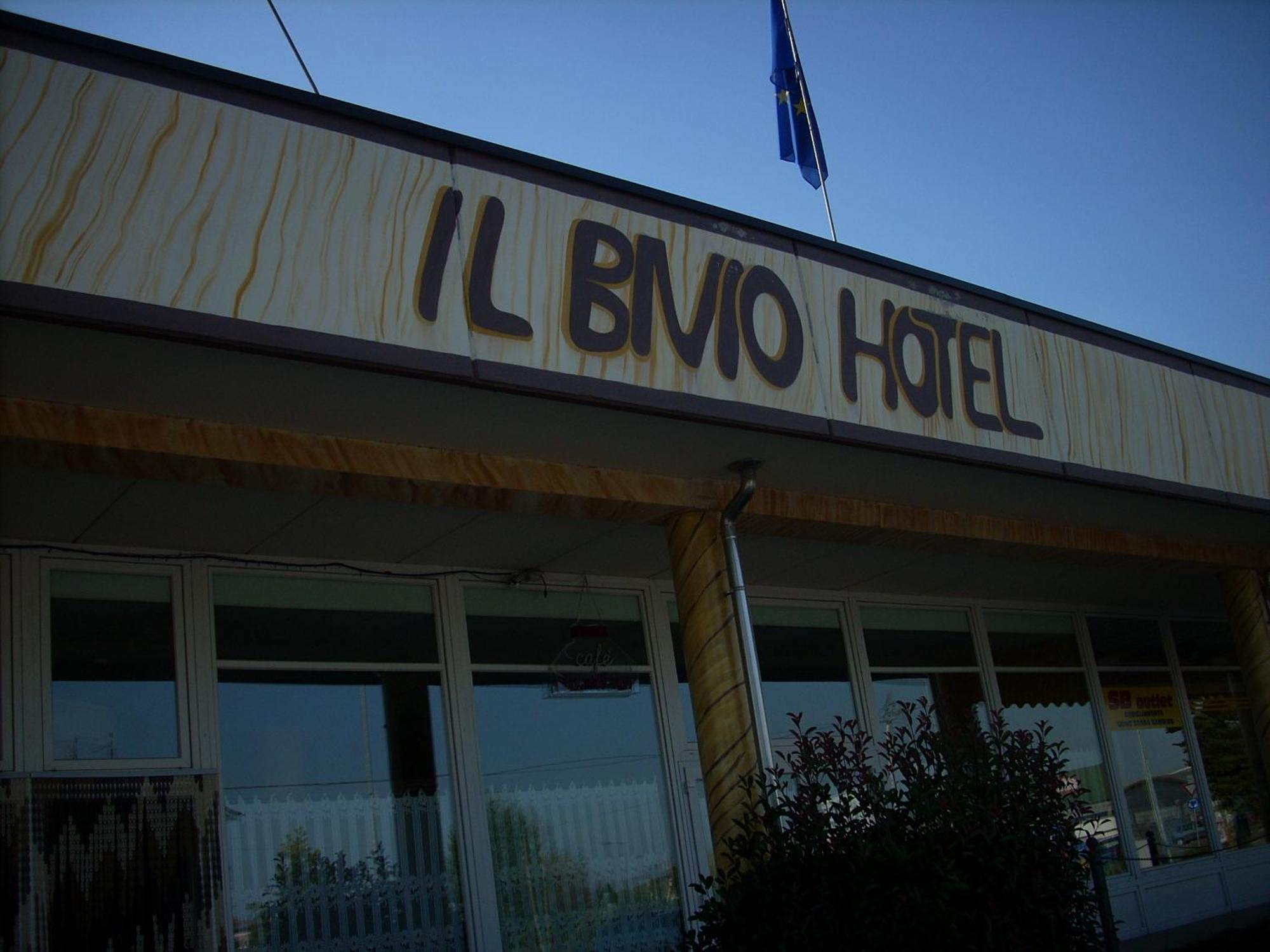 Il Bivio Hotel كارماجنولا المظهر الخارجي الصورة